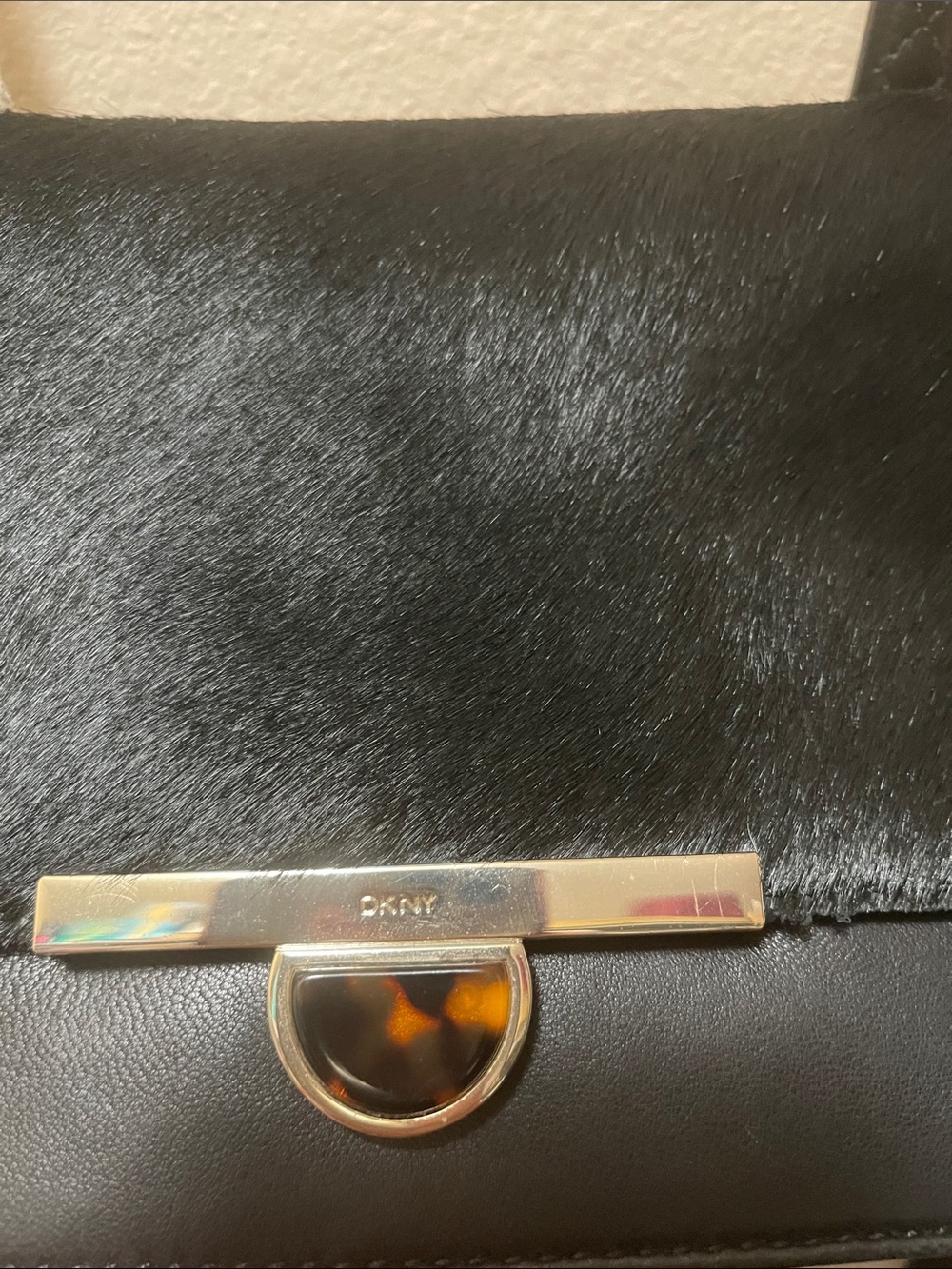 DKNY Black Women's Chain leather and cowhide Shoulder Bag excellent condition